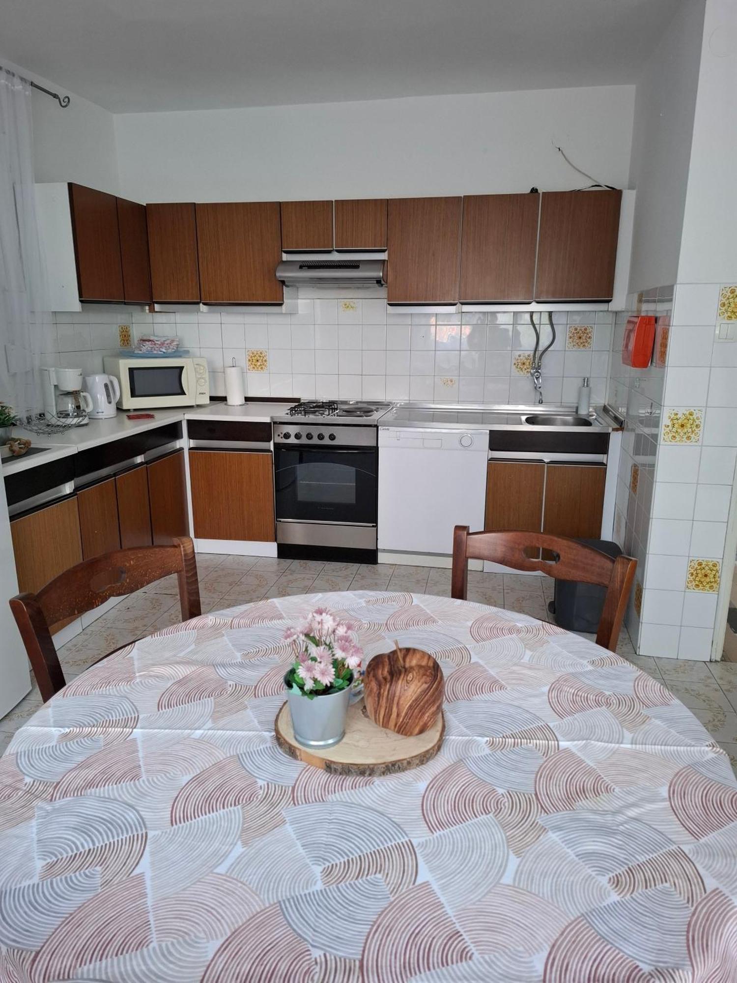 Helen Apartments 크리크베니카 외부 사진